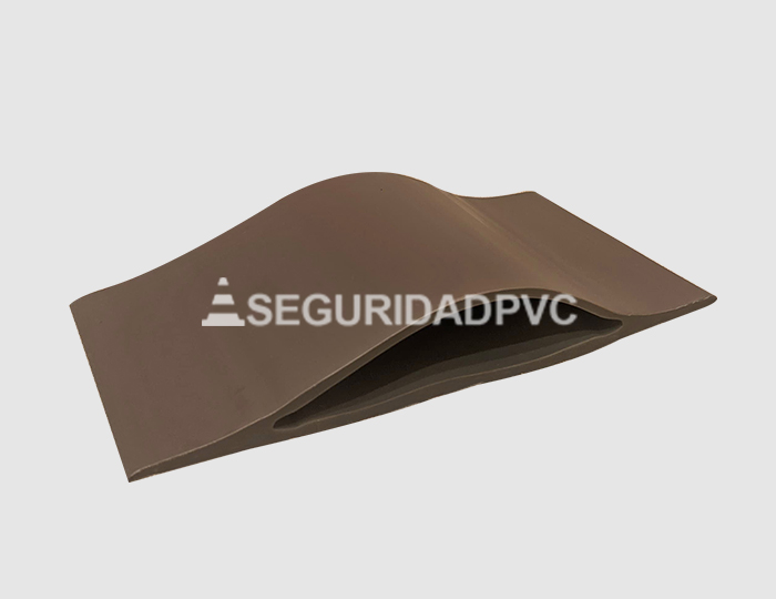 Banda pvc flexible burbuja, pasacables, guardacamillas, protector de pared