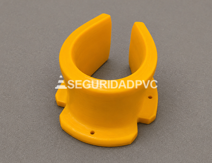 Protector de base de racks industriales, paragolpes logistica.